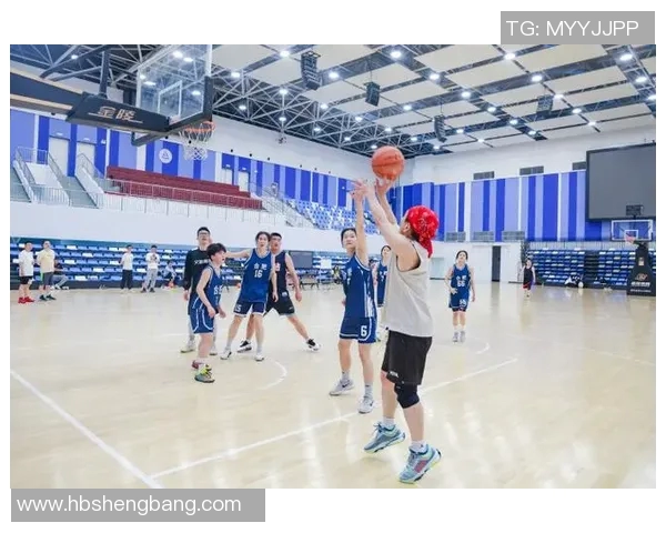 篮球明星亲临杭州与粉丝互动精彩瞬间回顾视频分享